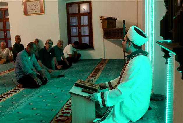 Mevlid-i Nebi Gecesi dualarla idrak edildi