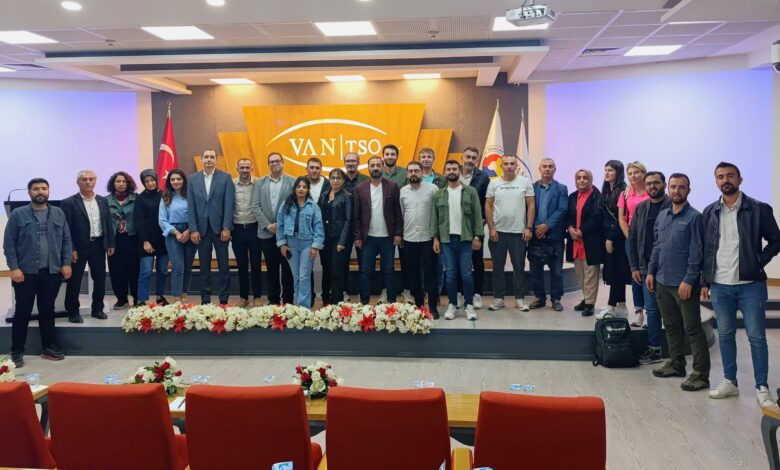 VGC’den “Dijital Habercilik Eğitimi