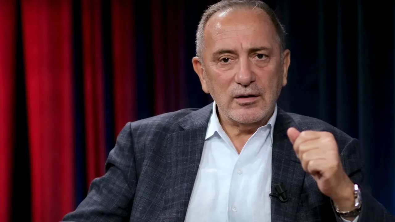 Galatasaray'da "karaborsa" krizi: Fatih Altaylı isyan etti