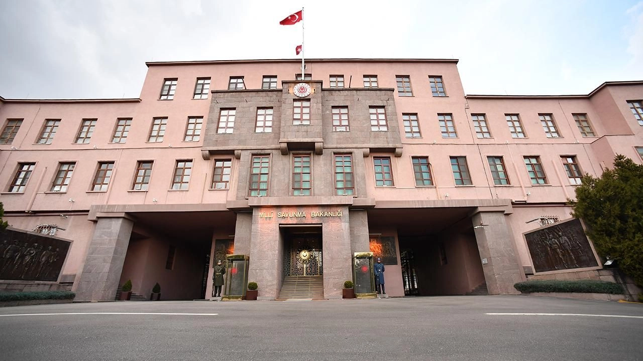 Irak'ın kuzeyine yapılan hava harekatında 24 hedef imha edildi
