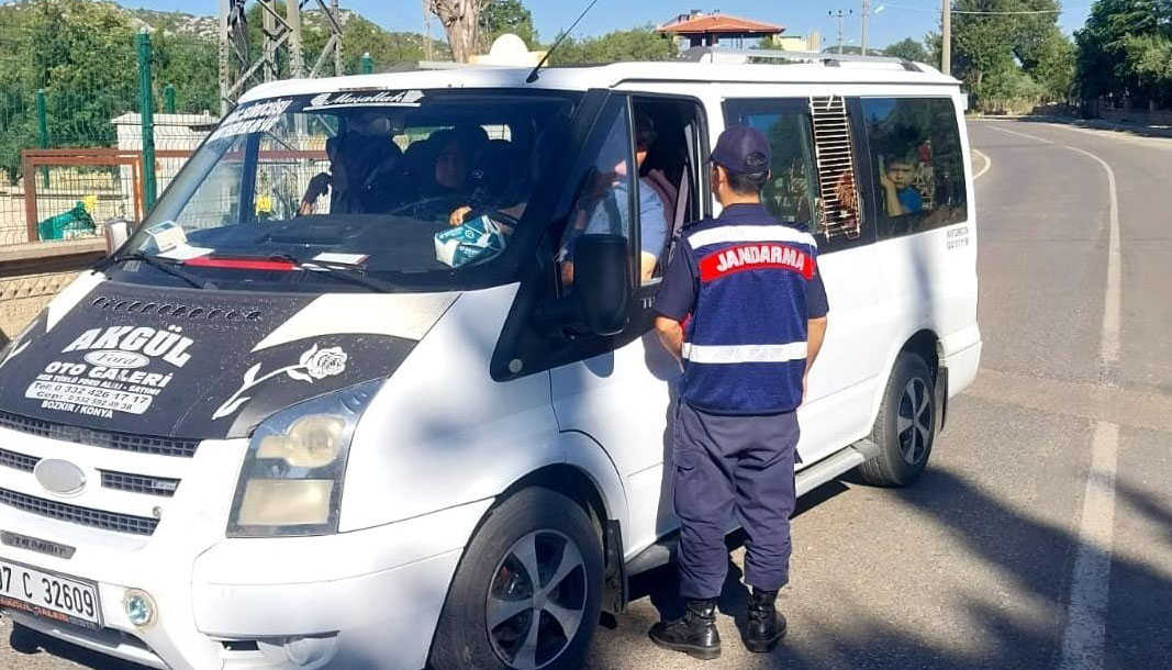 Alanya'da okul çevrelerine sıkı denetim