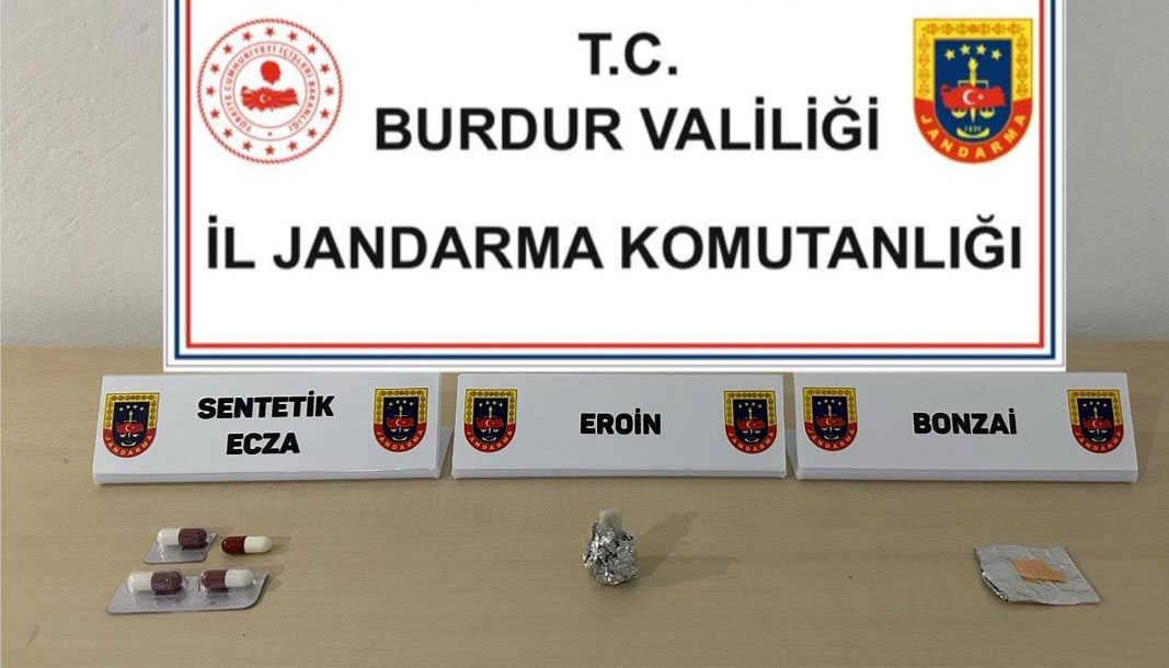 Burdur'da jandarma ekiplerinden uyuşturucu, kaçakçılık ve organize suç operasyonları