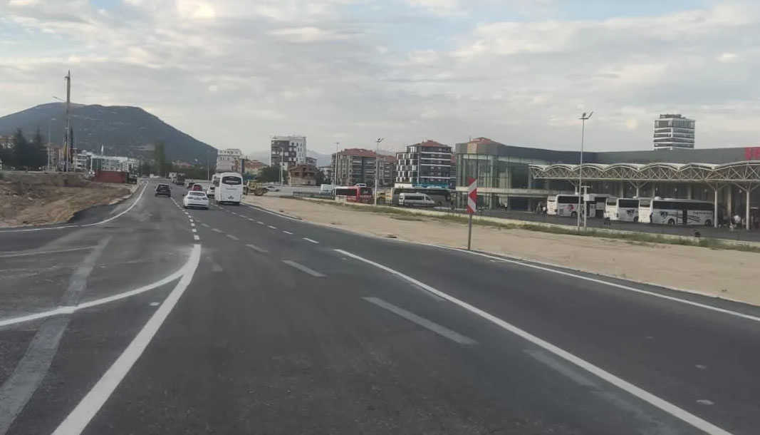 Isparta'da yeni otogara yeni yol açıldı