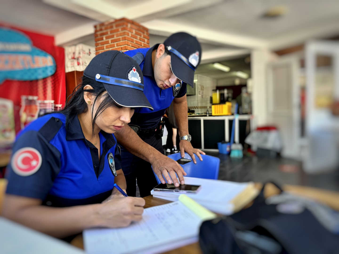 Muğla'da zabıta ekiplerinden kantin denetimi