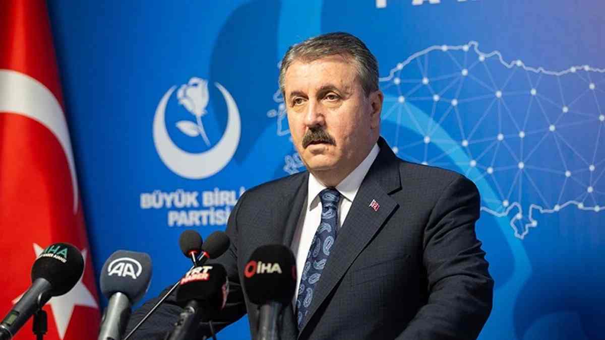 BBP Genel Başkanı Mustafa Destici’den yeni vergi eleştirilerine sert tepki: "Kredi Kartlarını İptal Edin"