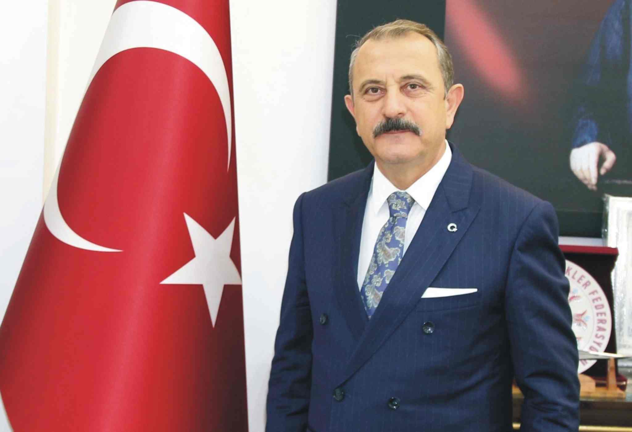 AK Parti'ye geçen Başkan Fuat Koçal açıklama yaptı