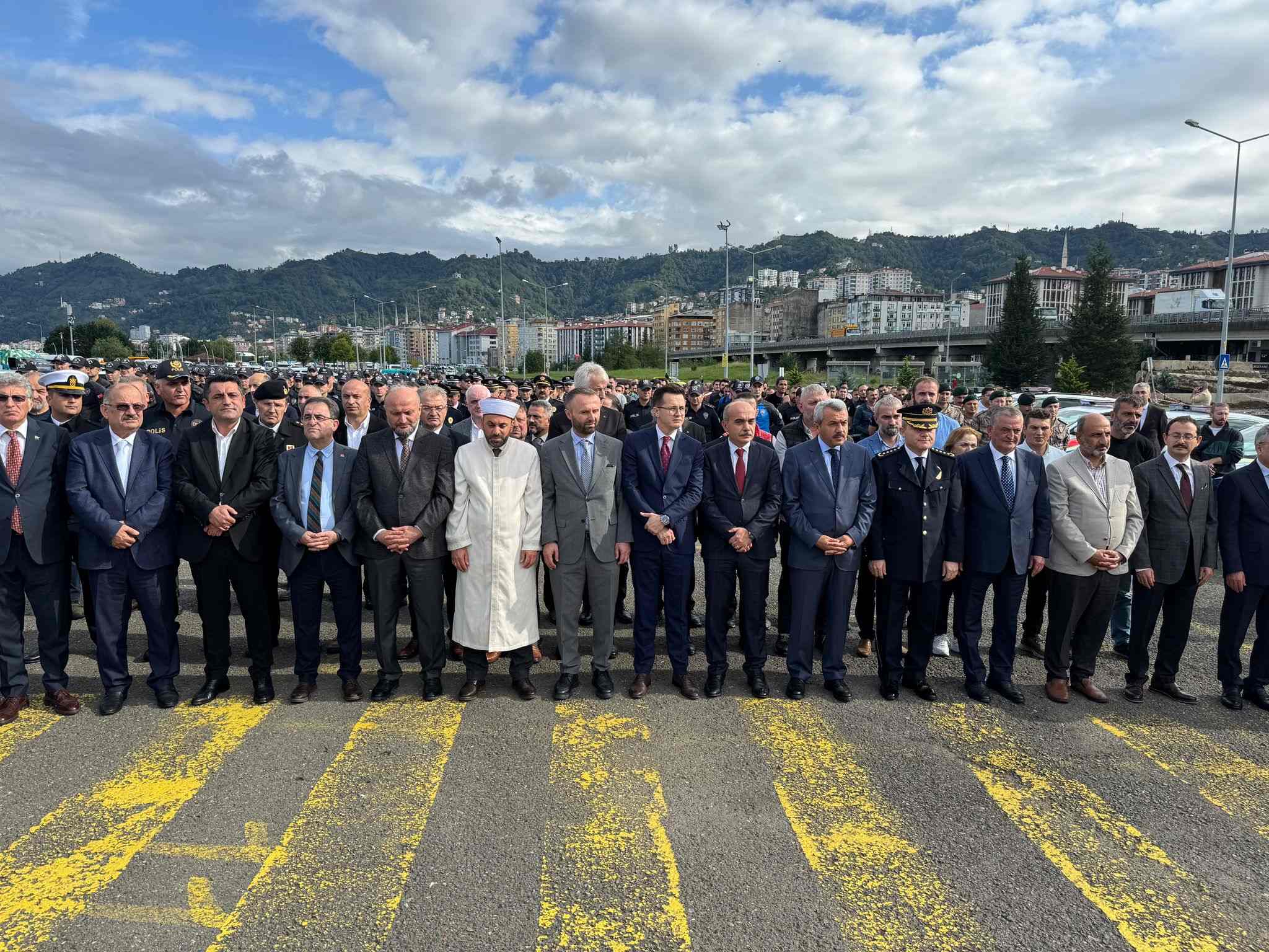 Rize Emniyet Müdürlüğüne tahsis edilen 51 araç hizmete alındı