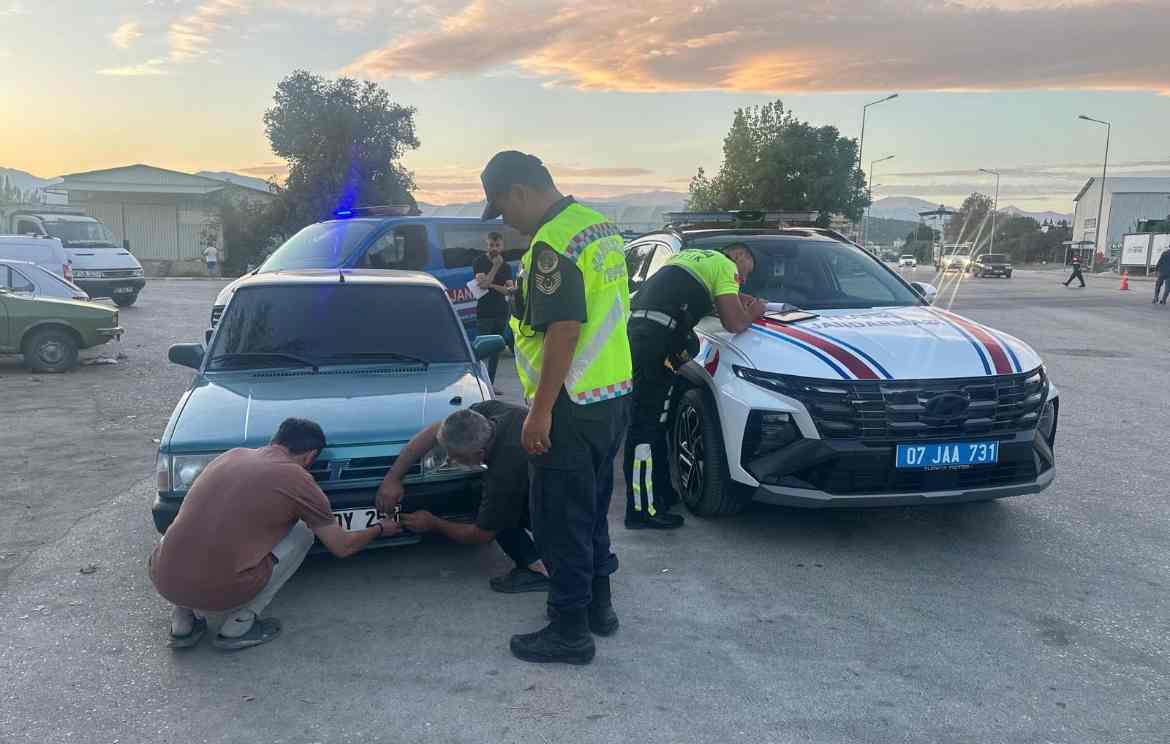 Antalya'da drift meraklısı tamircinin 'plaka kurnazlığı'