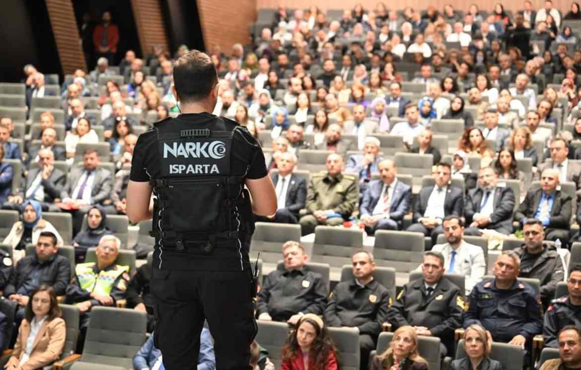 Isparta Valisi: "Zehir tacirlerine uykuyu haram edeceğiz"