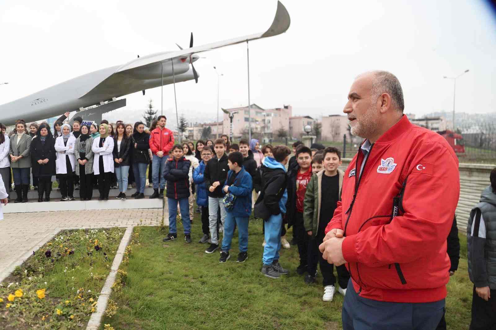Avrupalı öğrenciler, Canik Özdemir Bayraktar Keşif Kampüsü'ne hayran kaldı