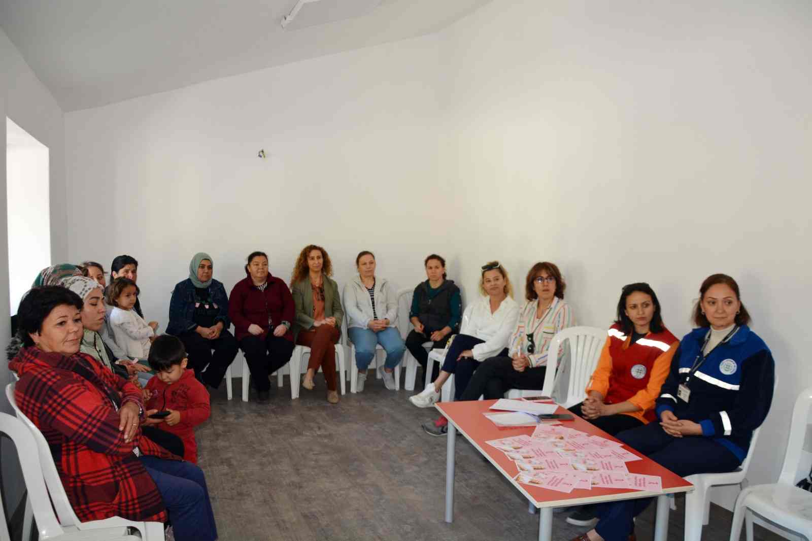 Muğla'da Büyükşehir’in başlattığı meme kanseri eğitimleri devam ediyor