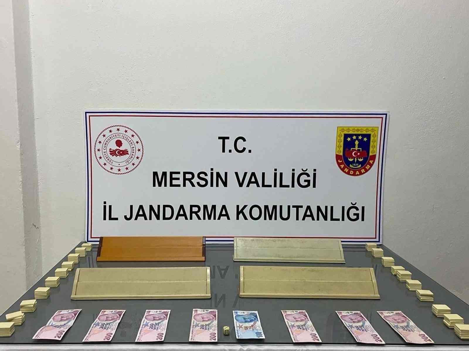 Mersin’de kumar operasyonunda 4 kişi suçüstü yakalandı