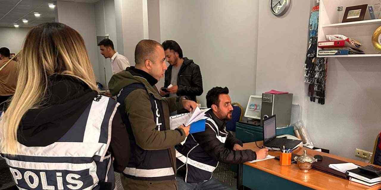 Kars'ta polis ekiplerince, okul çevrelerinde denetimler yapıldı