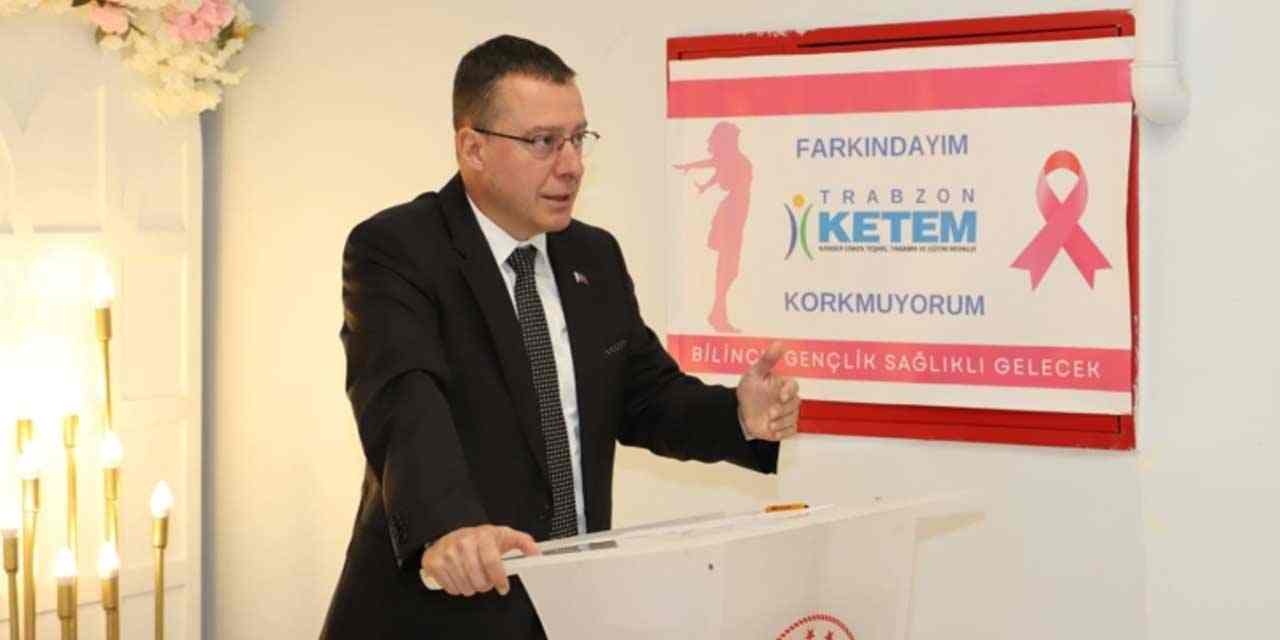Trabzon İl Sağlık Müdürlüğü 'Meme Kanseri Farkındalık Ayı' kapsamında sunum yaptı