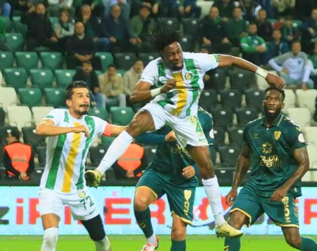 Şanlıurfaspor maçında kriz! Maça geç çıktılar...