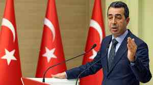 Erhan Adem'den, bin 700 liraya çıkartılan sınav ücretine tepki