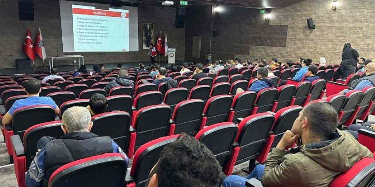 Kars'ta polis memurlarına eğitim verildi