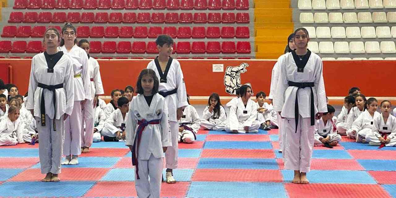 Kars’ta Taekvando kuşak sınavı yapıldı