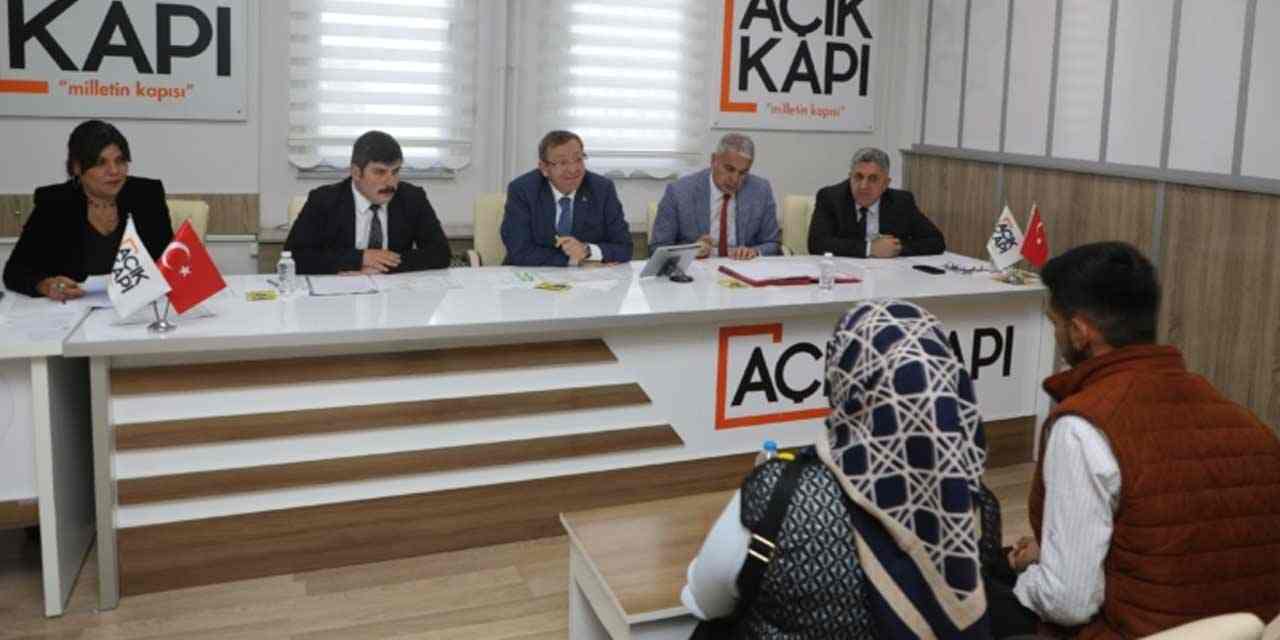 Kars Valisi Ziya Polat, Halk Gününde vatandaşları dinledi