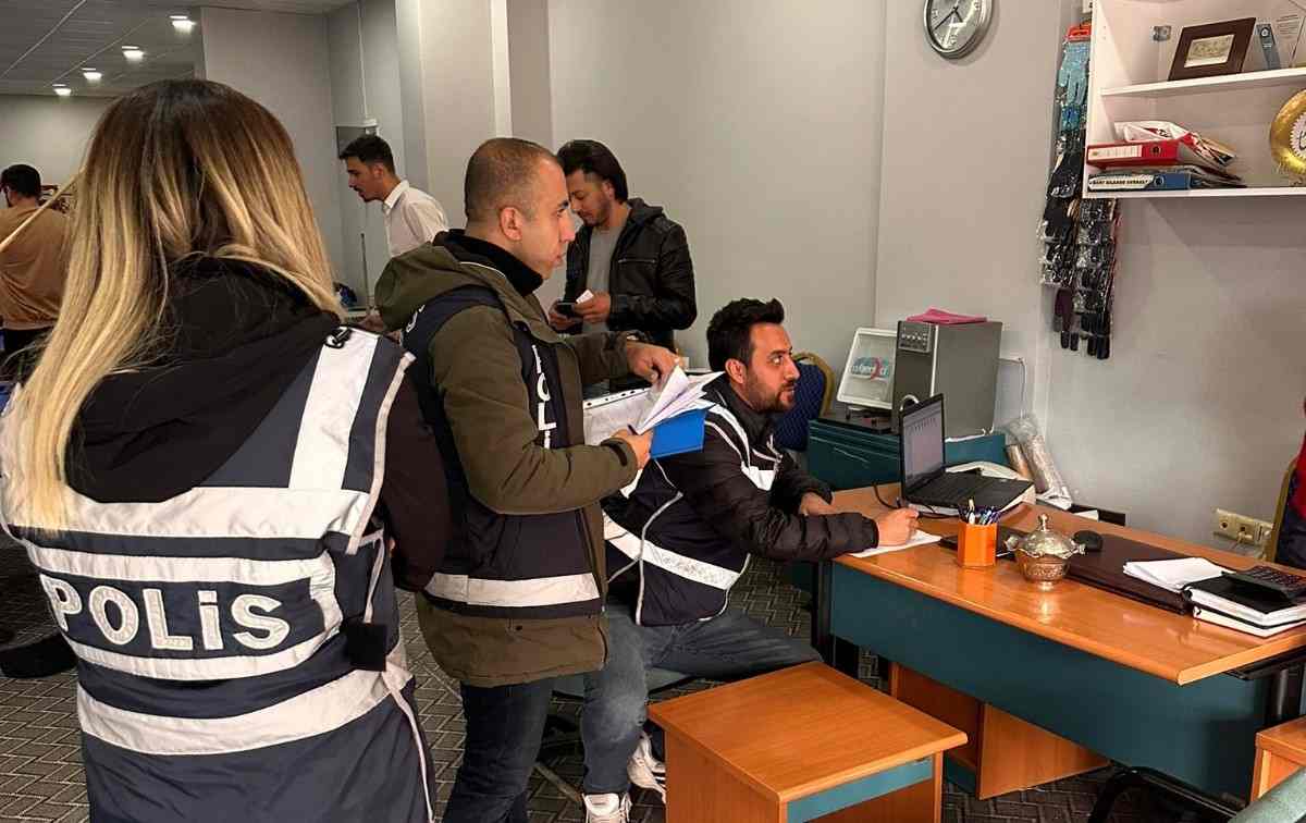 Kars Emniyet Müdürlüğü'nden denetim