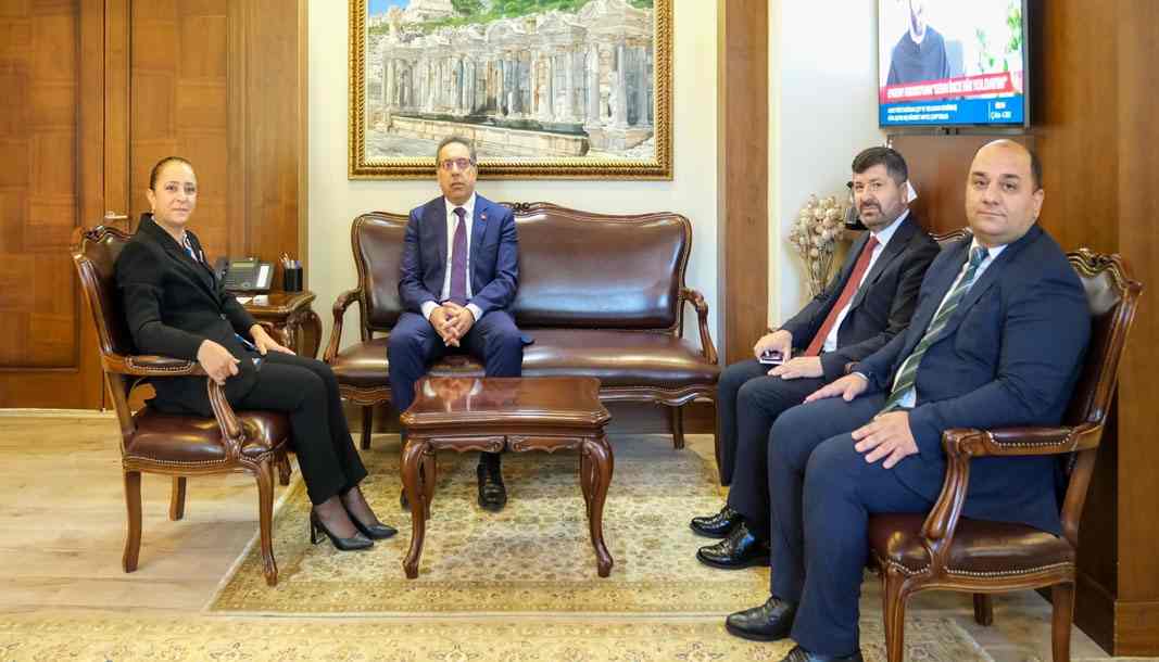 Bakan Yardımcısı Gümen Burdur Valisi Bilgihan'ı ziyaret etti