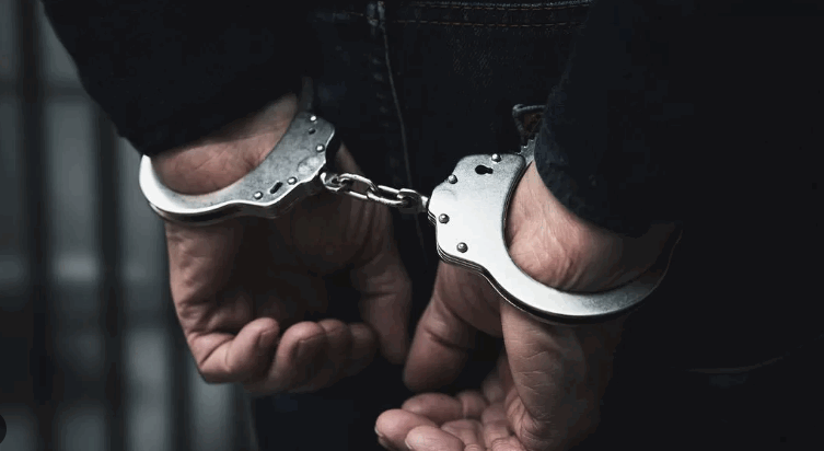 Polise yalan bilgi veren iki kişi tutuklandı