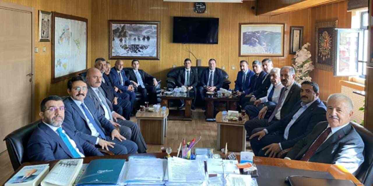 Eski Bakan Arslan ve Milletvekili Çalkın'dan Sarıkamış Belediye Başkanı Kılıç'a ziyaret