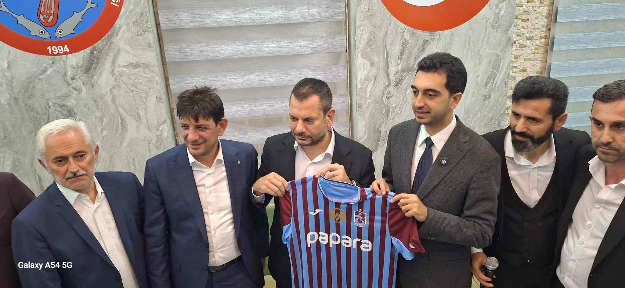 Trabzonspor Başkanı Ertuğrul Doğan Tuzla Ağasarlılar Derneği'ne konuk oldu