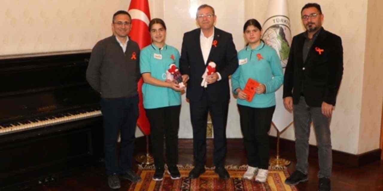 Kars Yenişehir ortaokulu öğrencilerinden Vali Ziya Polat'a ziyaret