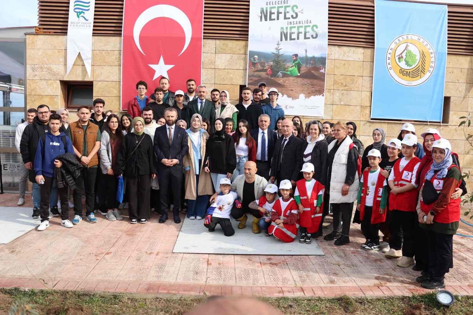 "Geleceğe Nefes, İnsanlığa Nefes” Fidanlar Toprakla Buluştu..