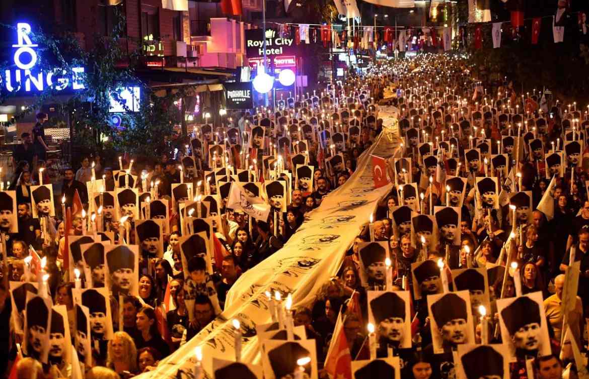 Antalya'da 4 kilometrelik Ata'ya saygı yürüyüşü düzenlenecek