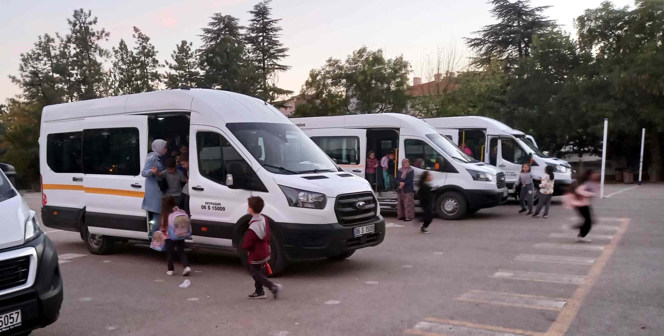 Okulların açılmasıyla Beypazarı'nda servis denetimleri başladı