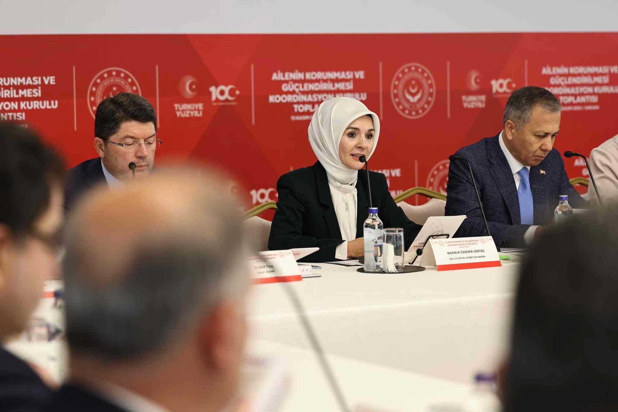 Bakan Göktaş'tan İzmir'de 5 kardeşin ölümüyle ilgili açıklama: Takip ediyoruz