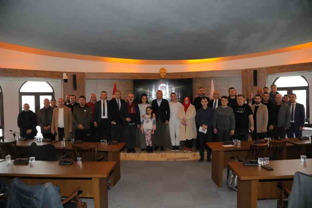 Edirne Belediyesinden 64 amatör spor kulübüne destek