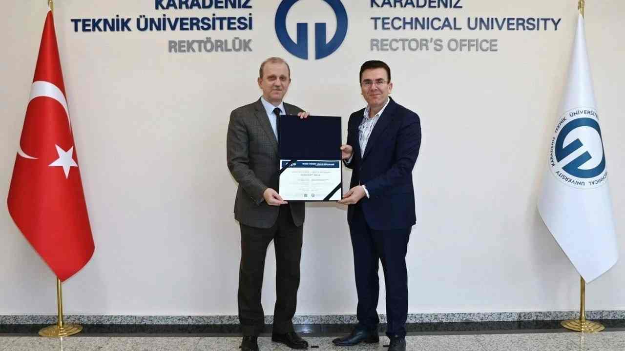 Vakfıkebir eski Belediye Başkanı Balta yüksek lisansını tamamladı