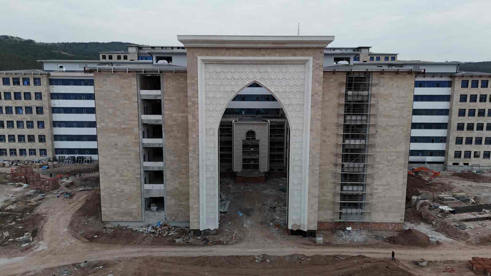 Sivas'taki bu hastane Selçuklu mimarisinin izlerini taşıyacak