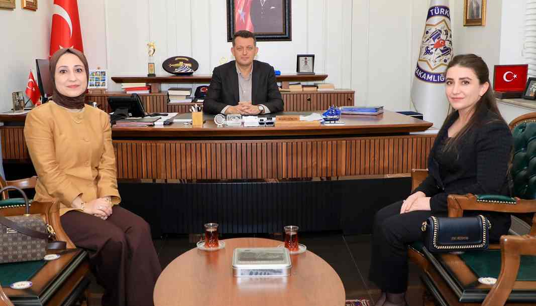Alanya sosyal hizmetler yöneticilerinden Kaymakam Ürkmezer'e ziyaret