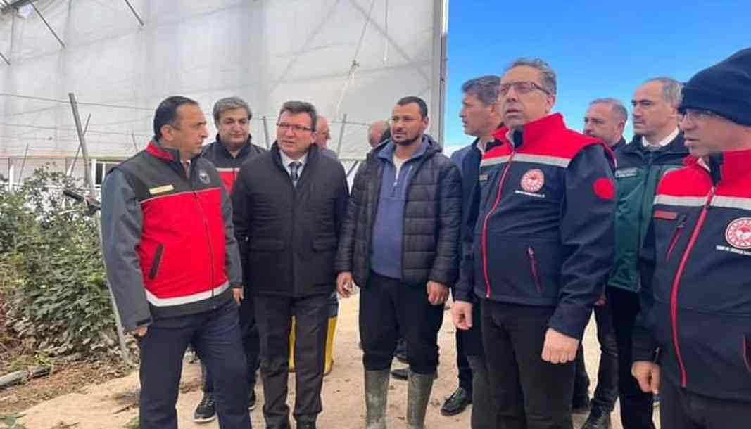 Bakan Yardımcısı Gümen, Antalya'da hortumdan zarar gören ilçeleri ziyaret etti
