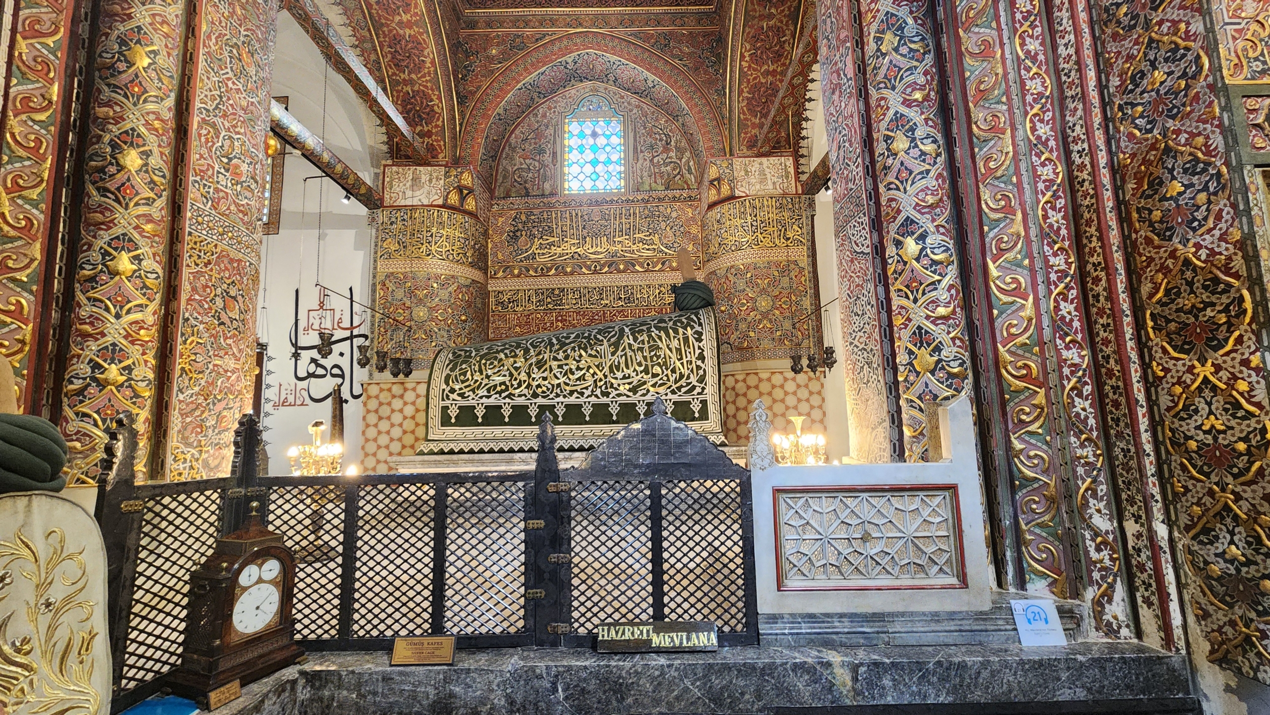 Mevlâna Celâleddin-i Rûmi: Aşk ve sevginin manevi güneşi