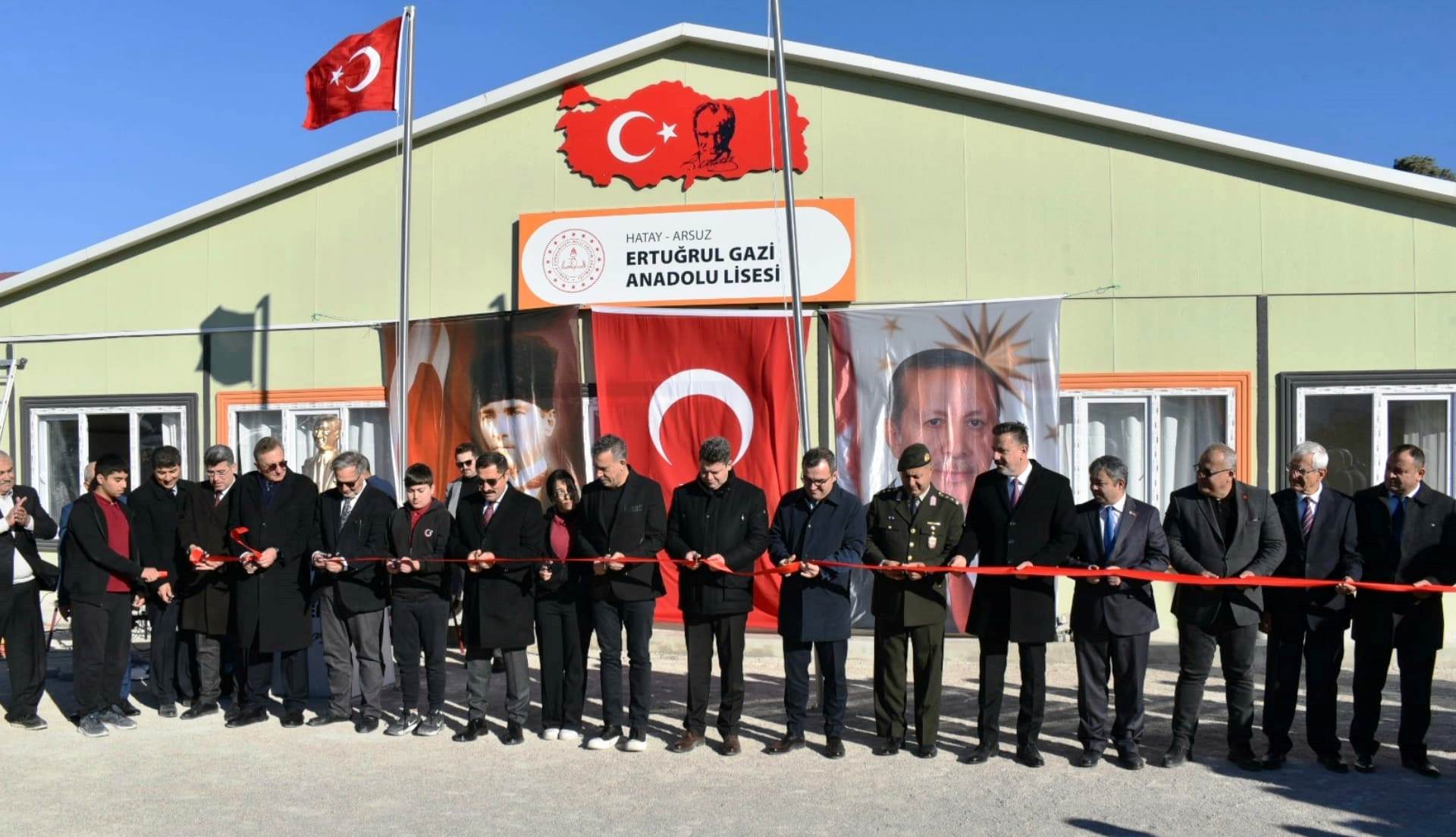 Hatay'da depremde hasar alan okullar yenileniyor