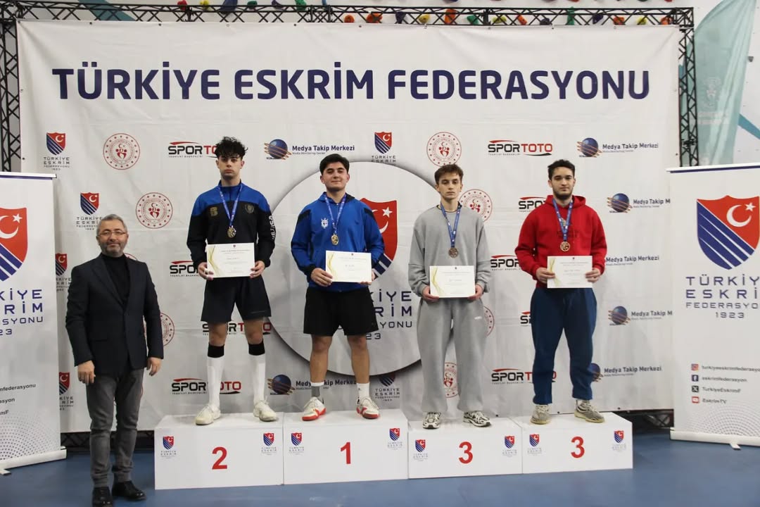 Fethiyeli eskrim sporcusu Ada Budak'tan büyük başarı