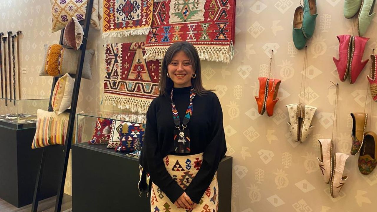 Van'ın yöresel kilimleri tasarımla buluşuyor