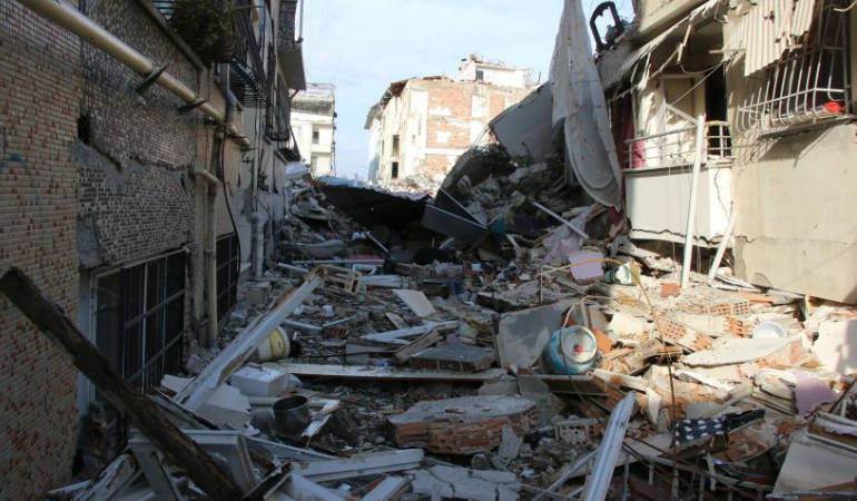 Deprem bölgesindeki vergi süreleri güncellendi