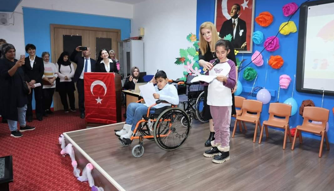 Antalya Aksu'da 3 Aralık Dünya Engelliler Farkındalık Günü’nde anlamlı açılış