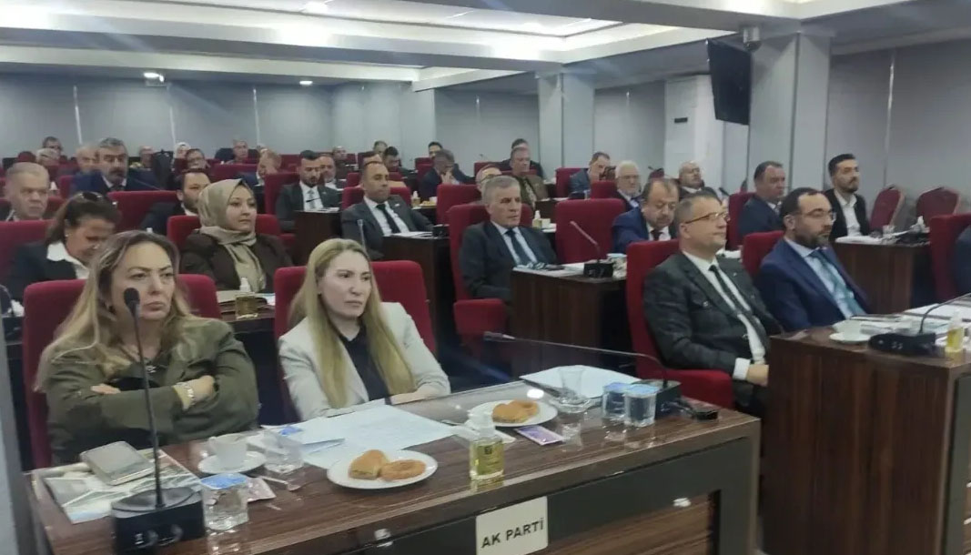 Isparta Belediye Meclisi'nden halk otobüslerine müjde