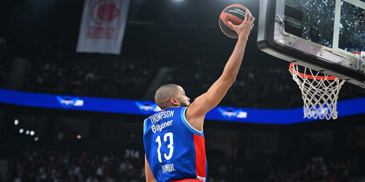 Anadolu Efes, Bayern Münih'i devirdi: Euroleague'de 2 maç sonra kazandı